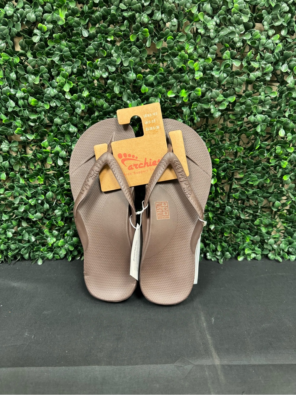 Archies Arch Support Flip Flops - Men’s 6/Women’s 7